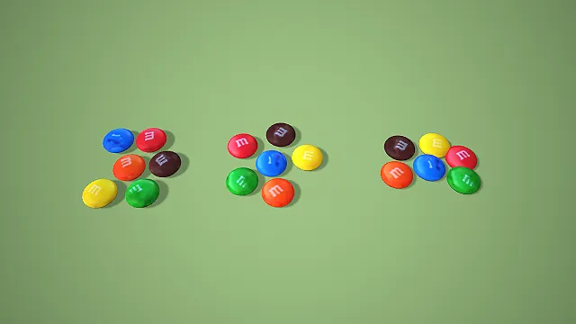 卡通风格多色 M&M 豆组合 3D 低多边形零食场景装饰模型