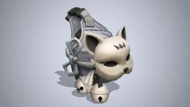 白色偏蓝的斜挎包绑着猫脸形状的面具和两个铃铛