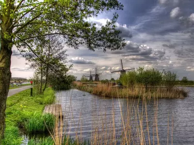 绿意河畔风车景观贴图