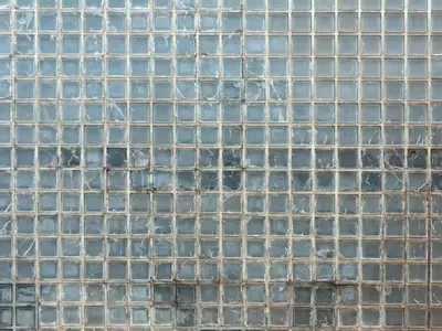 破裂玻璃砖墙面