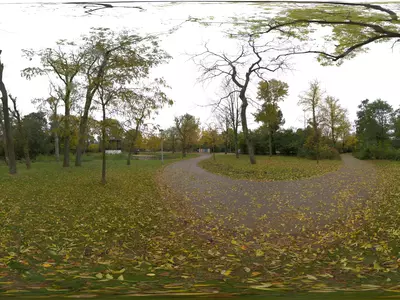 秋季公园草地小道白天阴天HDR