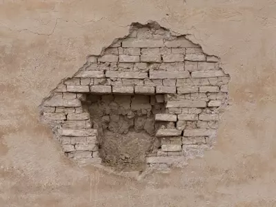 破损白砖墙（露泥灰）贴图