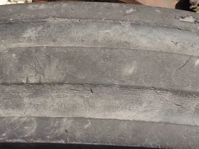 灰裂旧橡胶纹理贴图